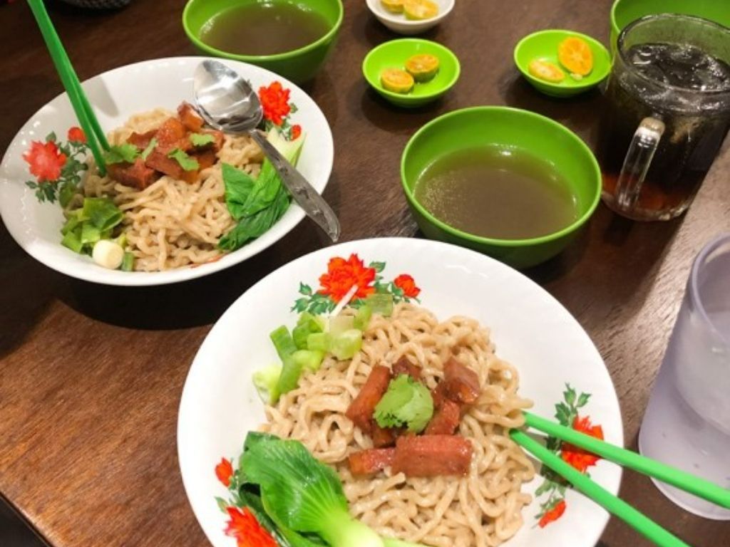 Bakmie yang Diciptakan Kembali: Bagaimana Para Koki Menata Ulang Tradisi Kuliner